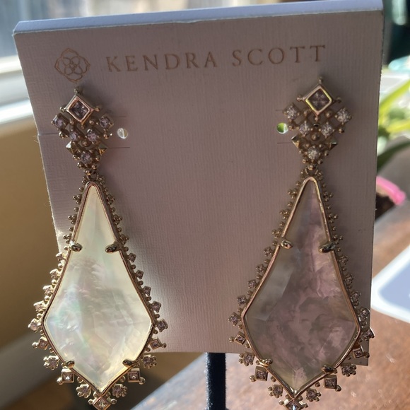 Kendra Scott Earrings - Picture 2 of 4